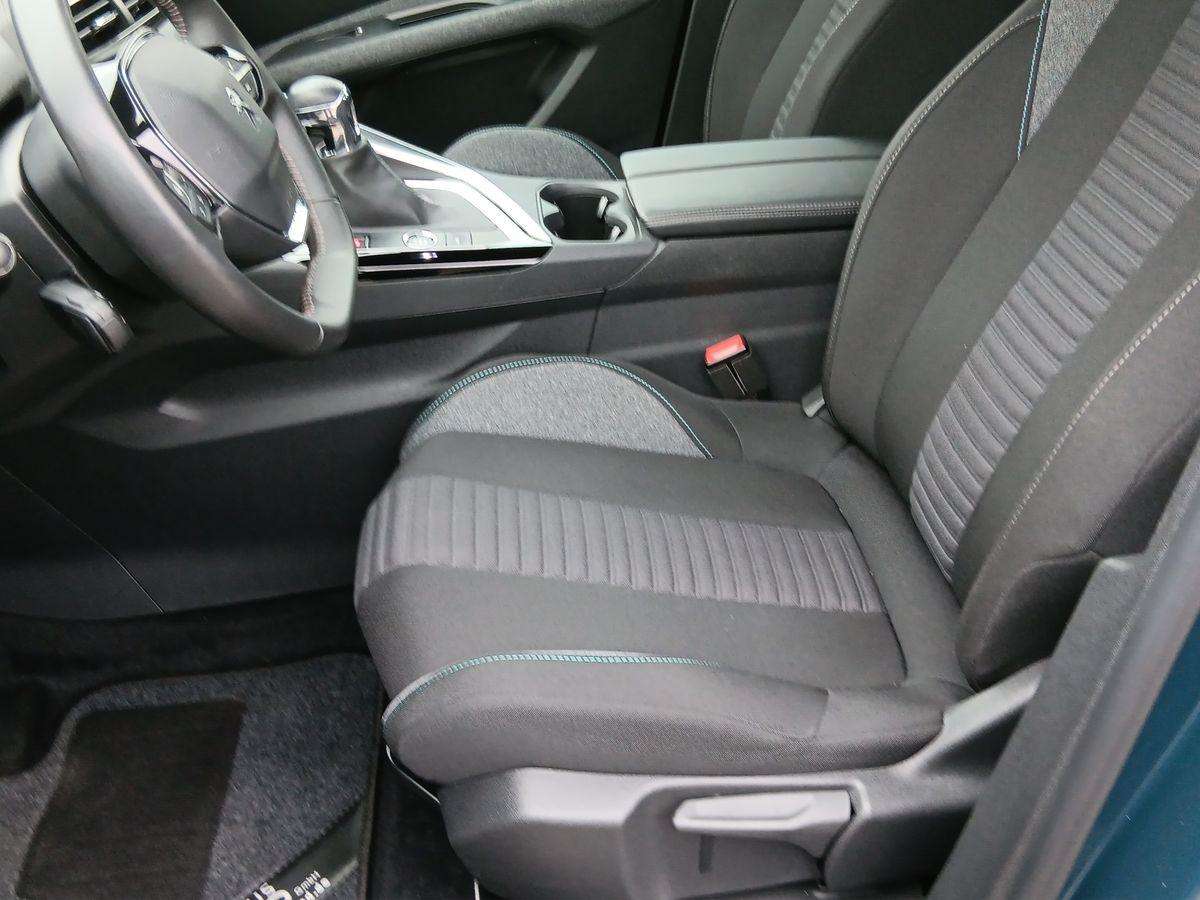 Fahrzeugbild eines Peugeot 3008