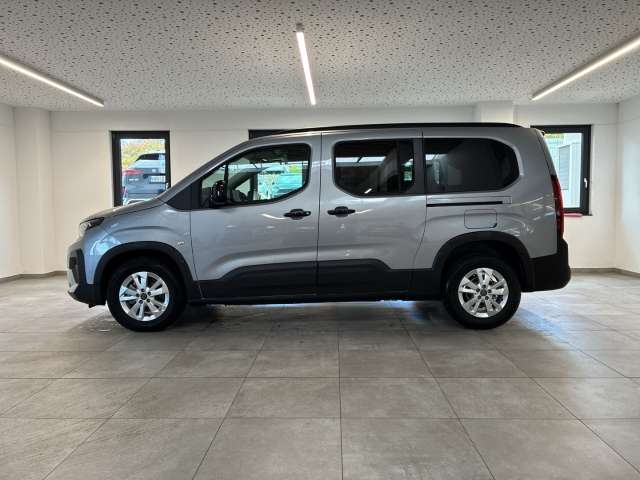 Fahrzeugbild eines Peugeot Rifter