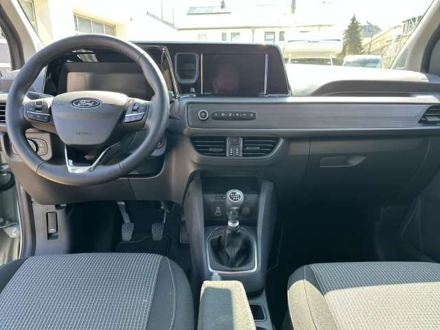 Fahrzeugbild eines Ford Transit Courier