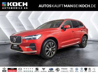 Schräge Frontansicht auf einen Volvo XC60 , freigestellt