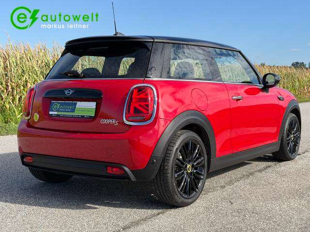 Fahrzeugbild eines MINI COOPER