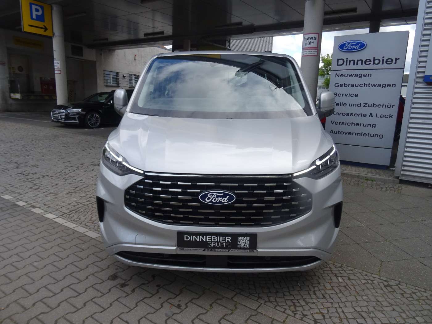 Fahrzeugbild eines Ford Tourneo Custom