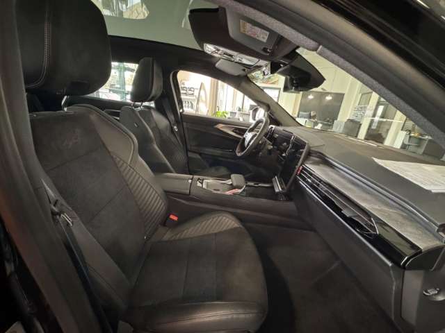 Fahrzeugbild eines Renault Rafale