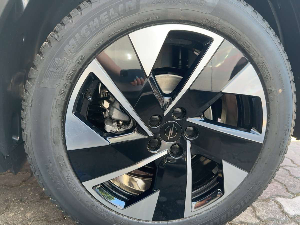 Fahrzeugbild eines Opel Grandland X