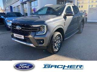 Schräge Frontansicht auf einen Ford Ranger , freigestellt