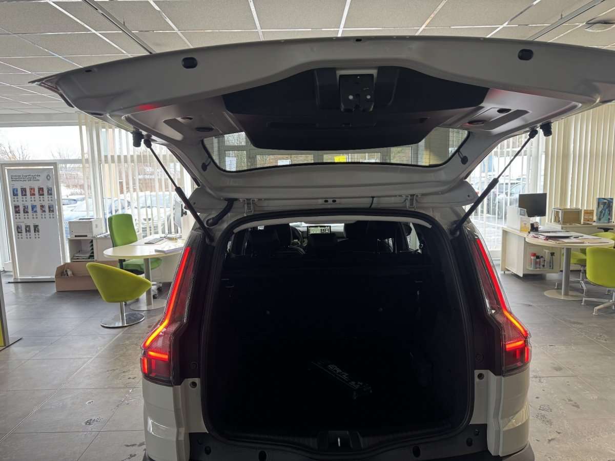 Fahrzeugbild eines Dacia Jogger