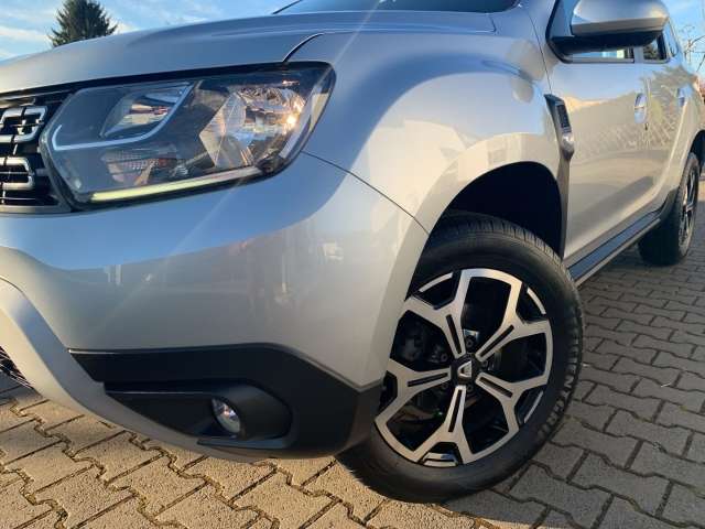 Fahrzeugbild eines Dacia Duster