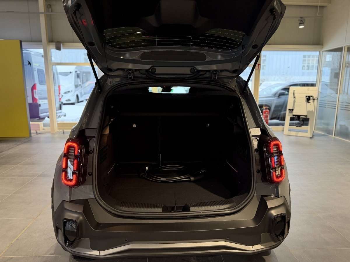 Fahrzeugbild eines Renault 4 E-TECH