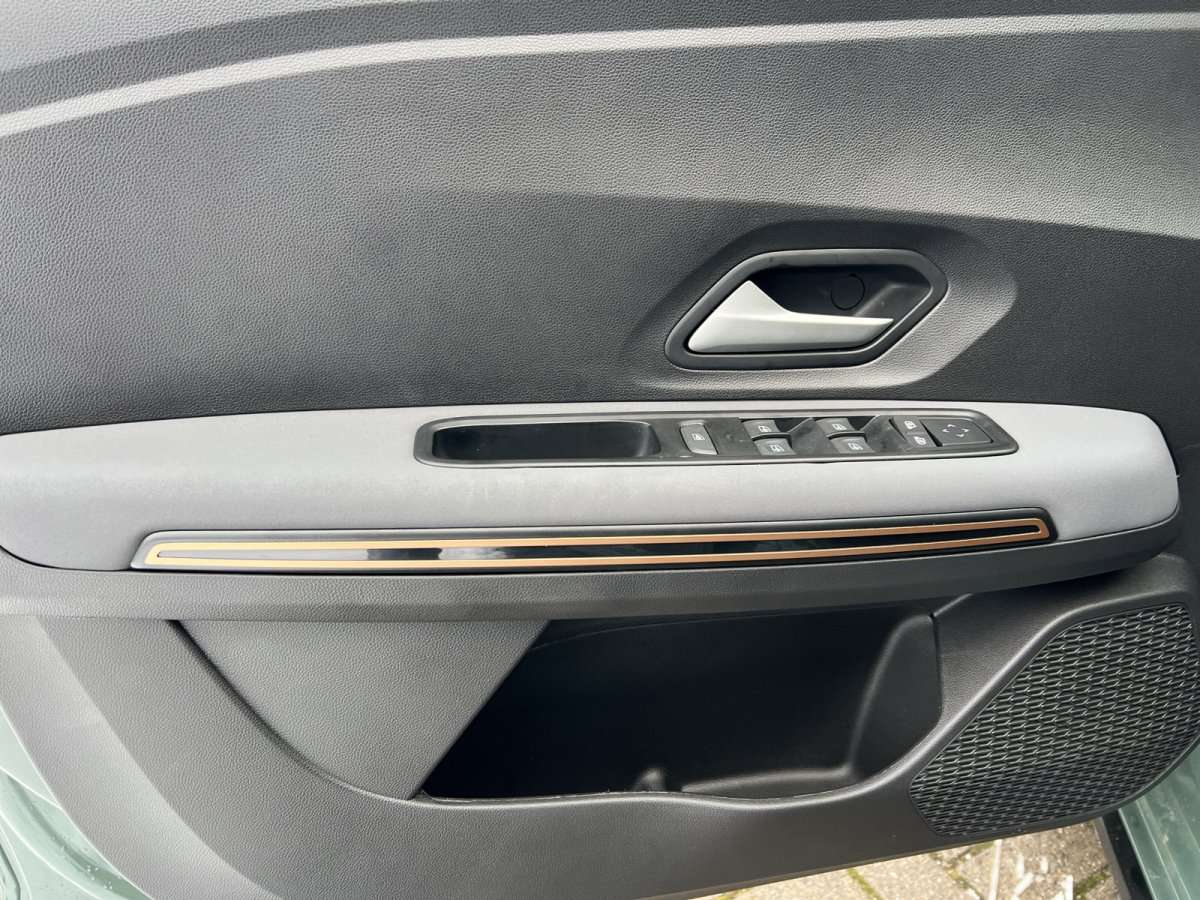 Fahrzeugbild eines Dacia Jogger