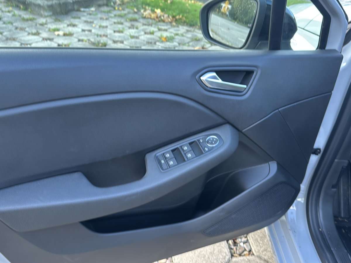 Fahrzeugbild eines Renault Clio