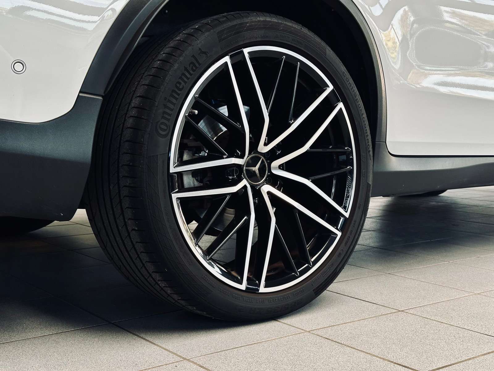 Fahrzeugbild eines Mercedes-Benz GLC