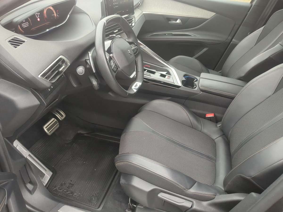 Fahrzeugbild eines Peugeot 3008