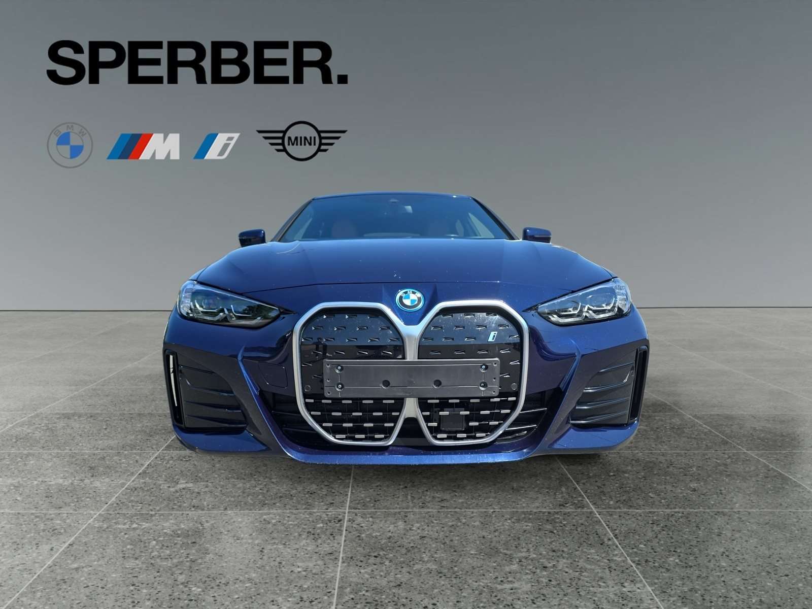 Fahrzeugbild eines BMW i4