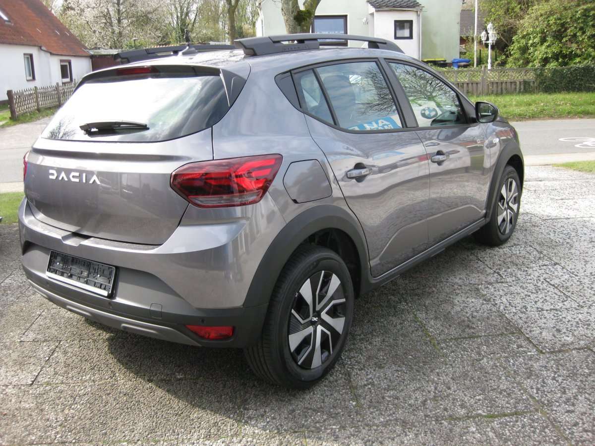 Fahrzeugbild eines Dacia Sandero