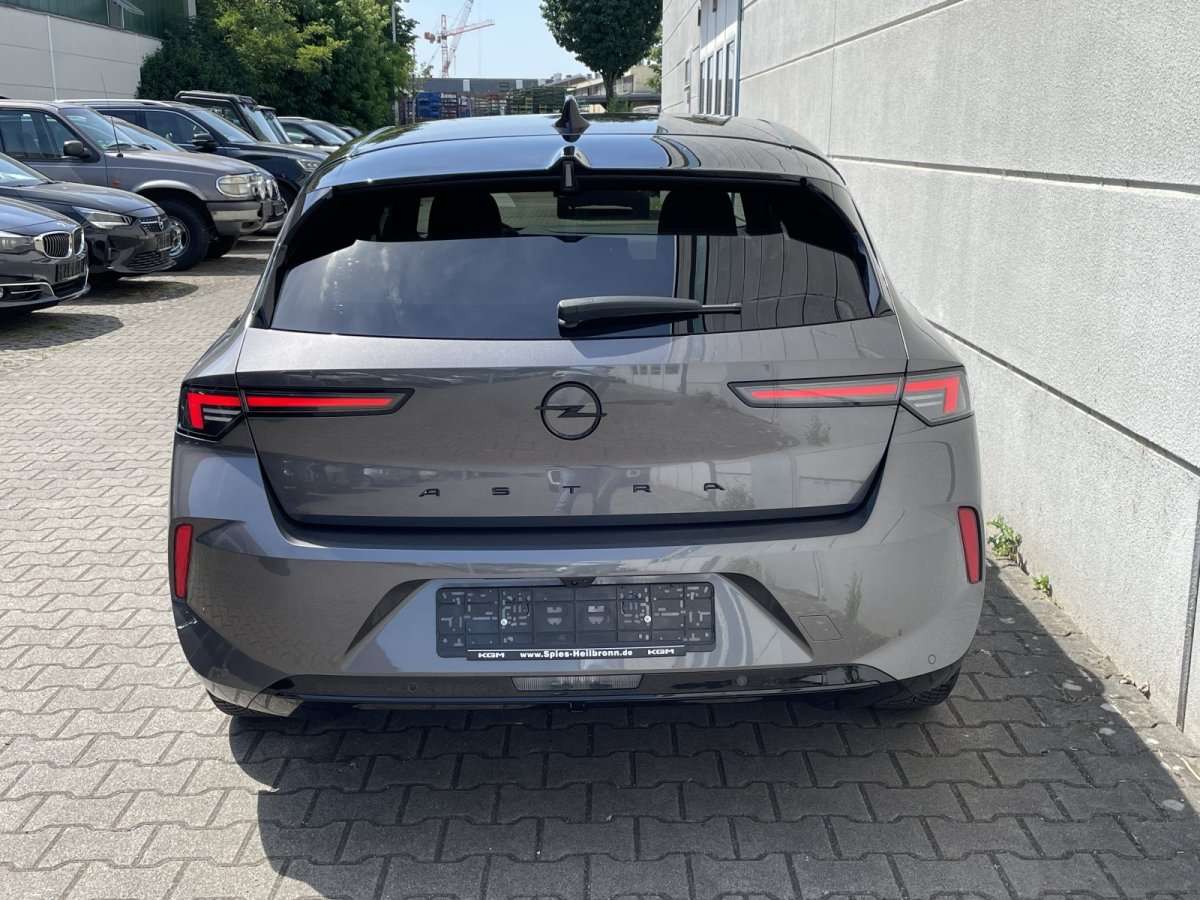 Fahrzeugbild eines Opel Astra