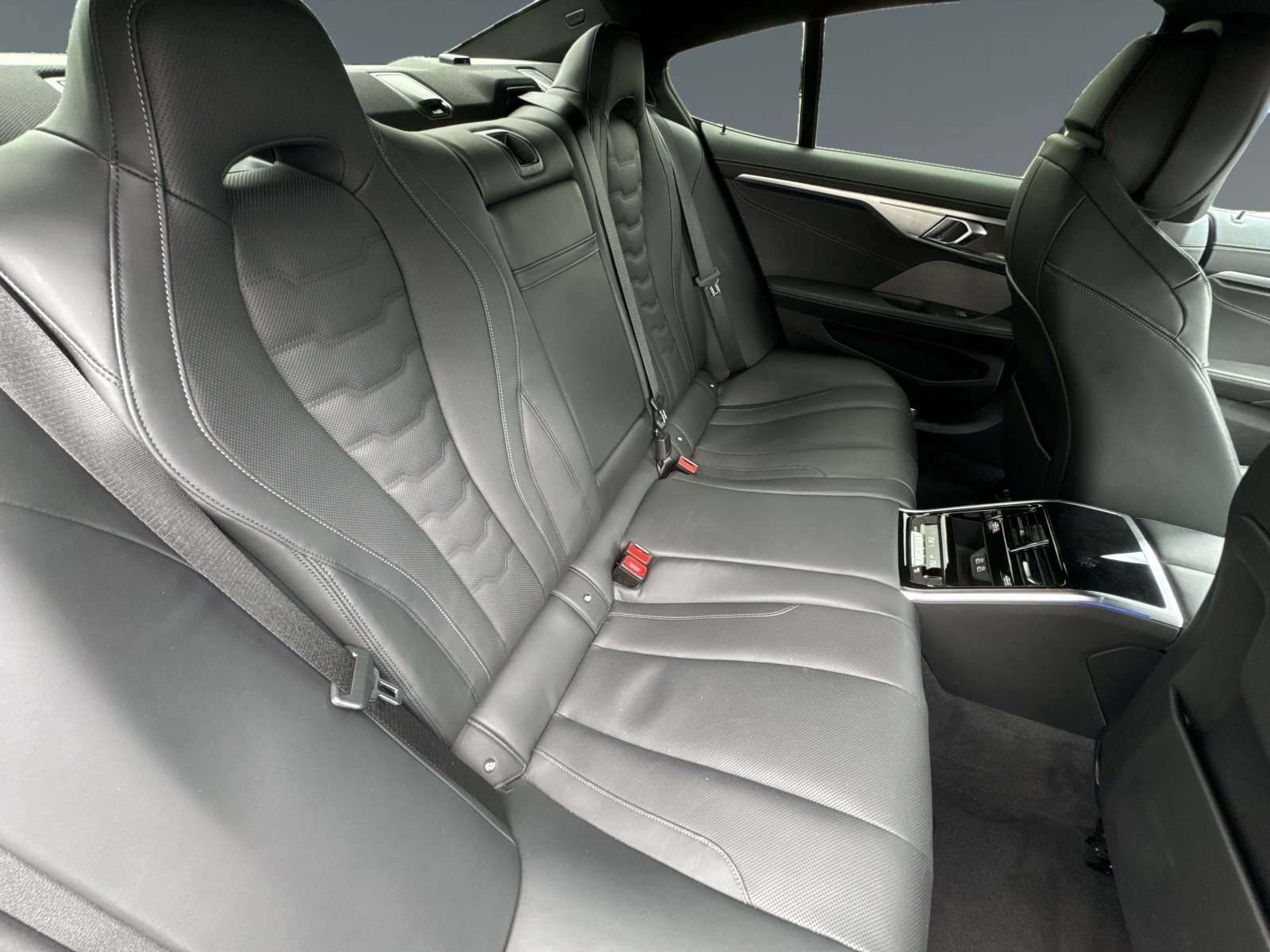 Fahrzeugbild eines BMW 8er-Reihe