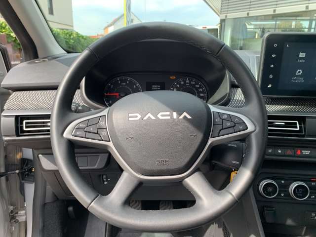 Fahrzeugbild eines Dacia Sandero