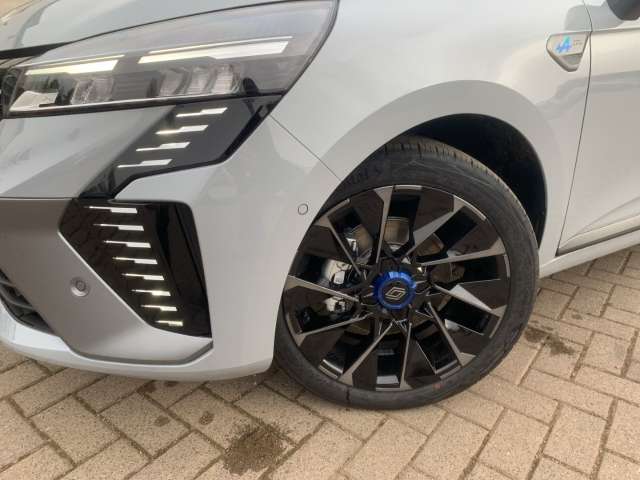 Fahrzeugbild eines Renault Clio