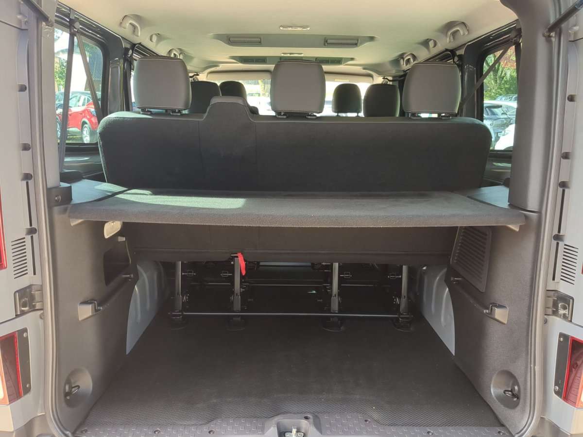 Fahrzeugbild eines Nissan Primastar