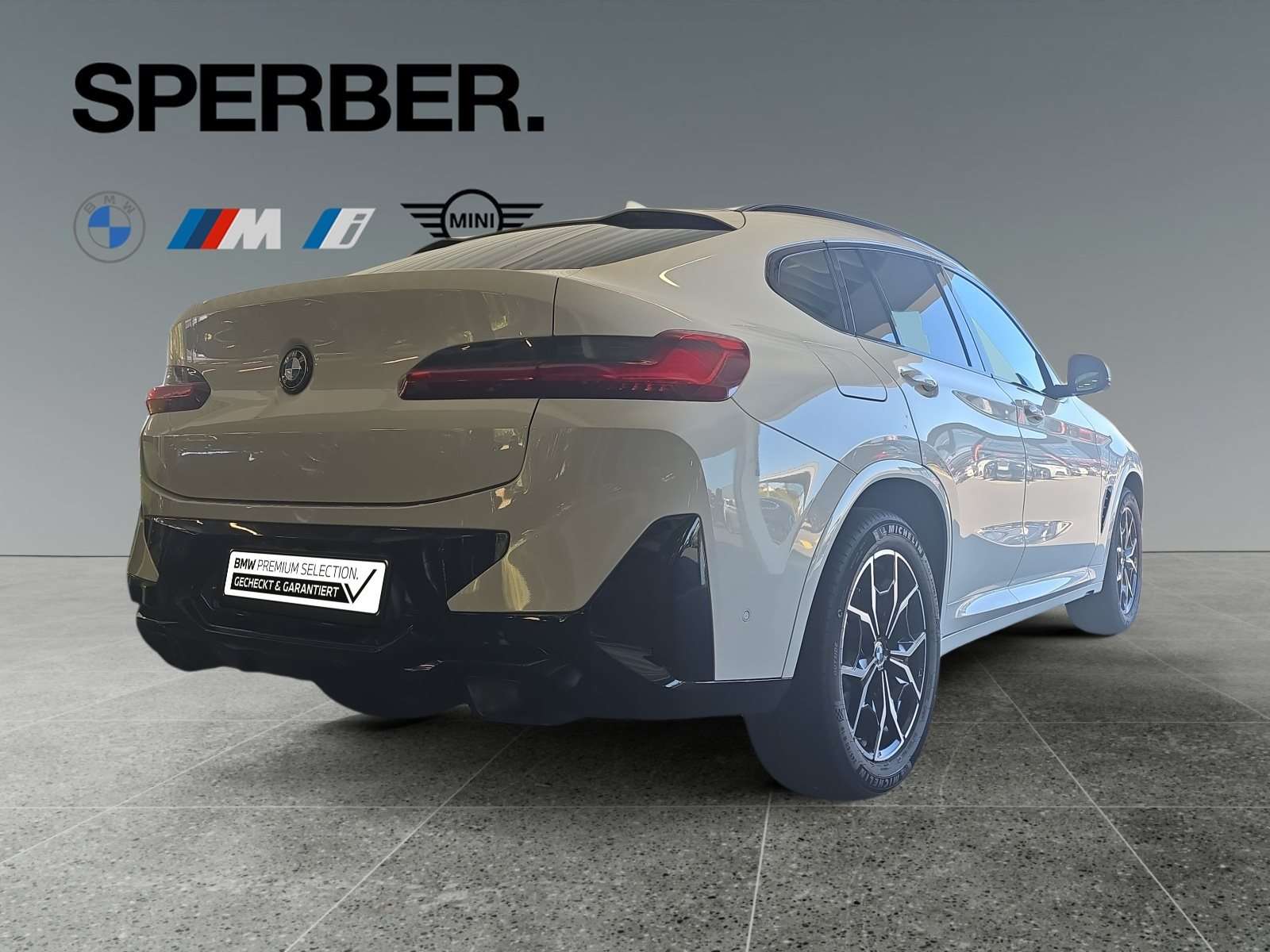 Fahrzeugbild eines BMW X4