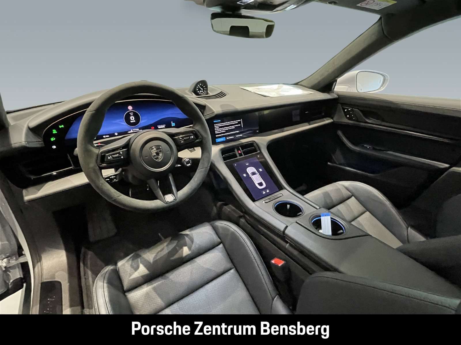 Fahrzeugbild eines Porsche Taycan