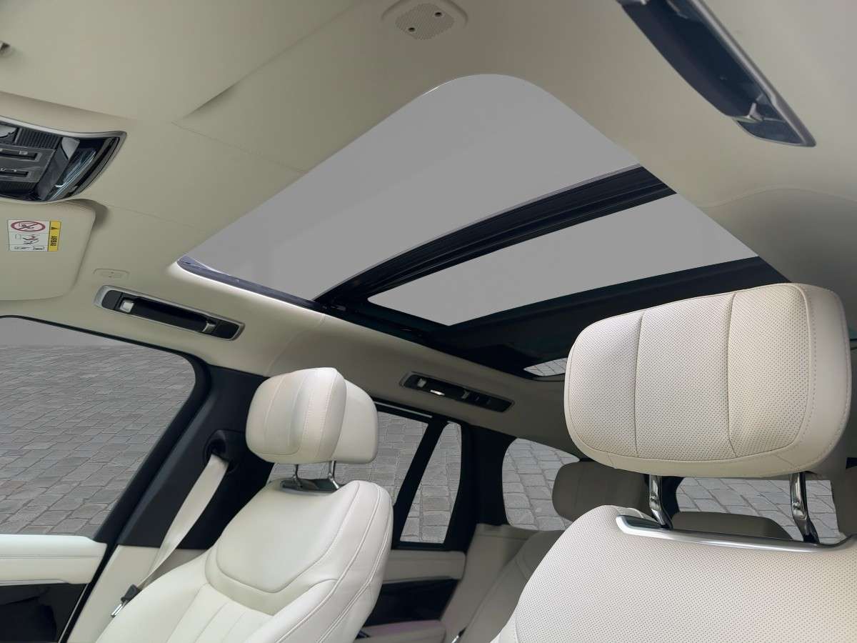 Fahrzeugbild eines Land Rover Range Rover