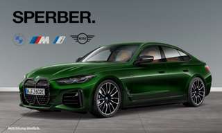 Schräge Frontansicht auf einen BMW i4 , freigestellt