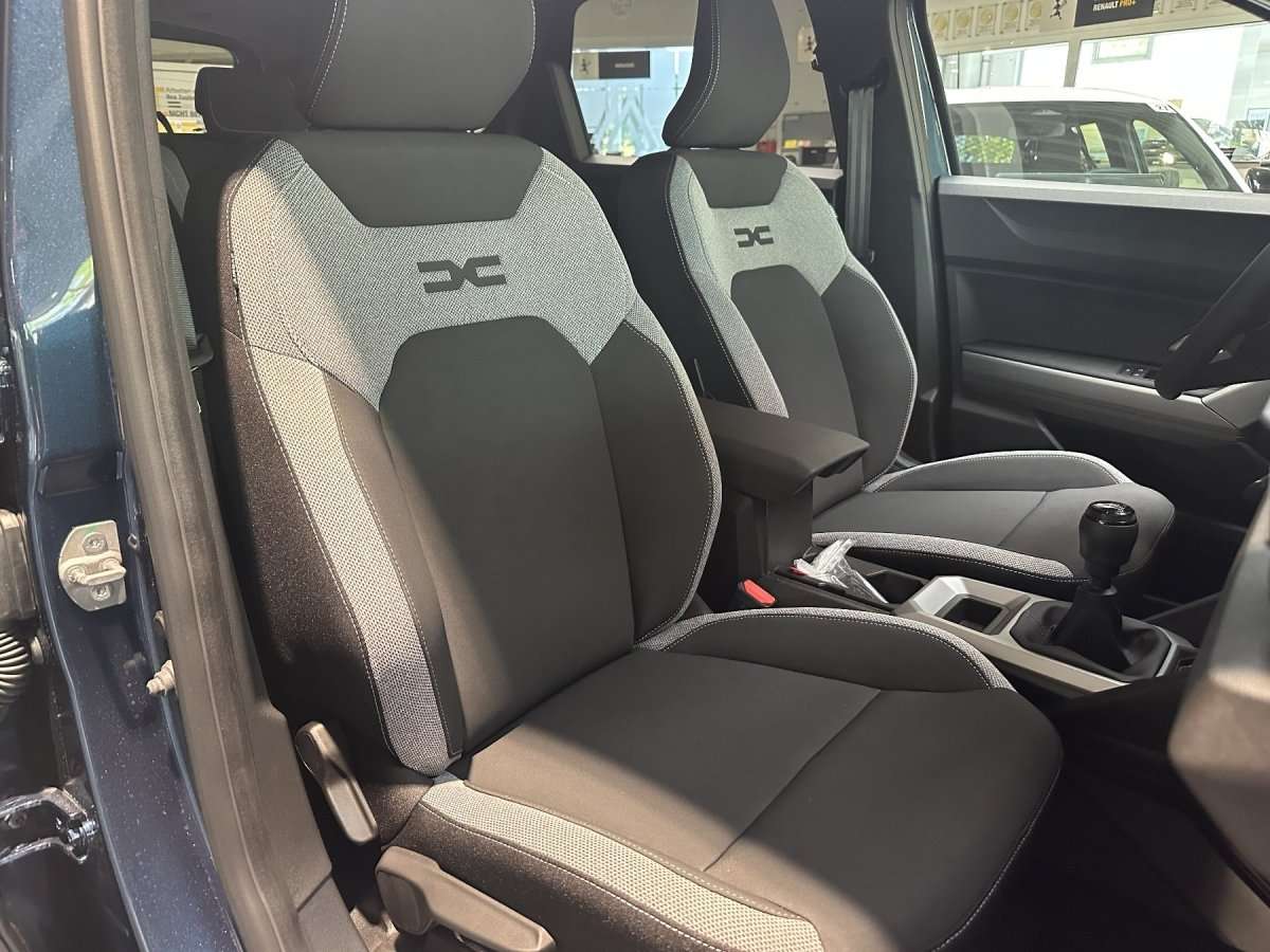 Fahrzeugbild eines Dacia Bigster