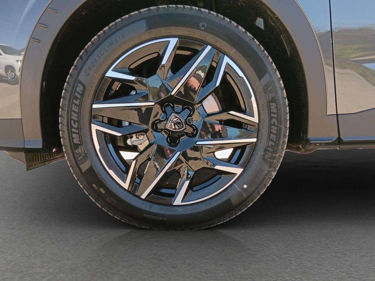 Fahrzeugbild eines Peugeot 5008