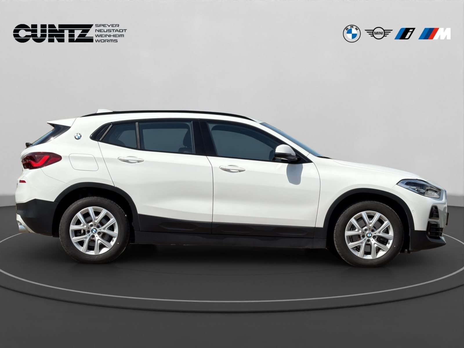 Fahrzeugbild eines BMW X2