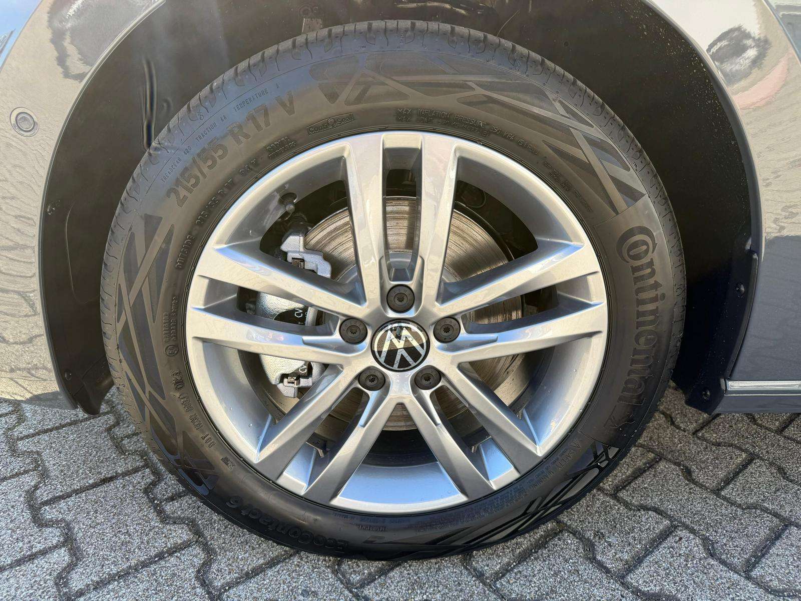 Fahrzeugbild eines Volkswagen Touran