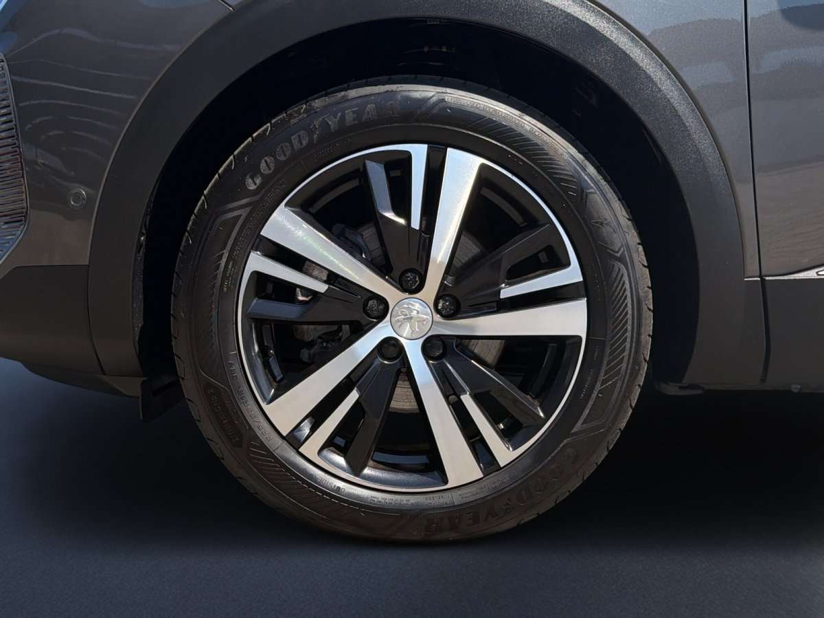 Fahrzeugbild eines Peugeot 3008