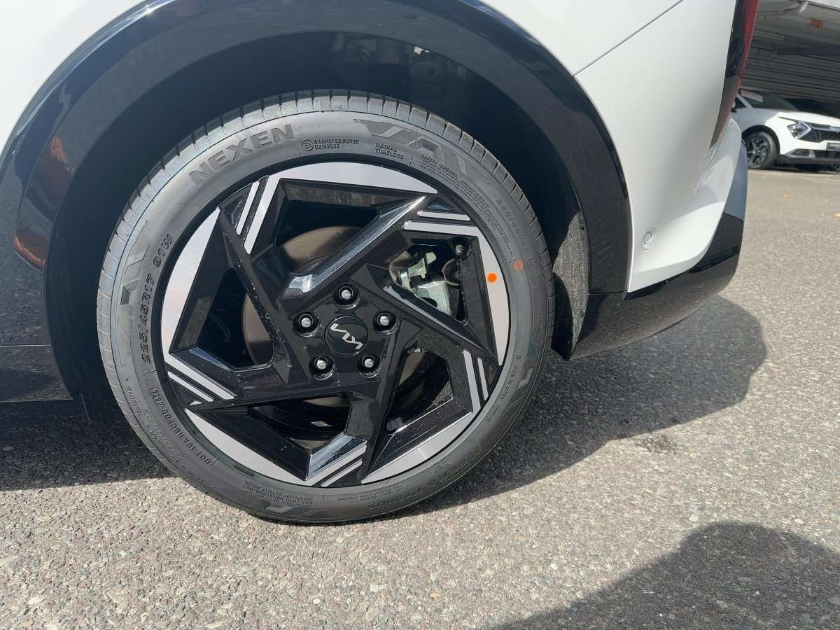 Fahrzeugbild eines Kia K4