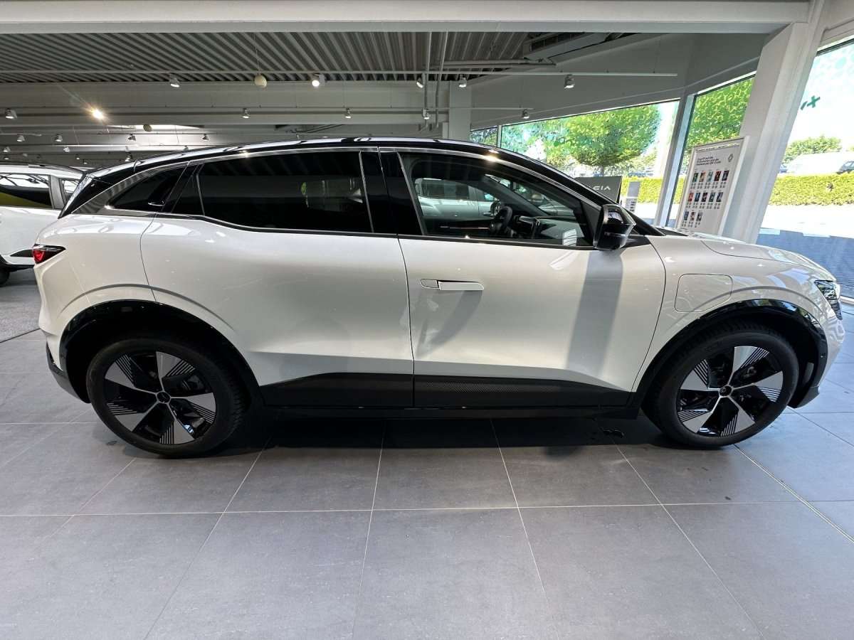 Fahrzeugbild eines Renault Megane E-TECH