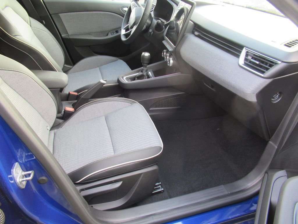 Fahrzeugbild eines Renault Clio