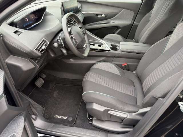 Fahrzeugbild eines Peugeot 5008