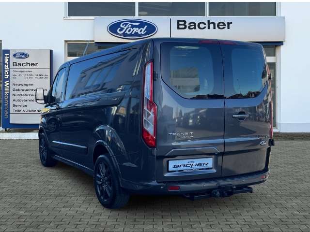 Fahrzeugbild eines Ford Transit Custom