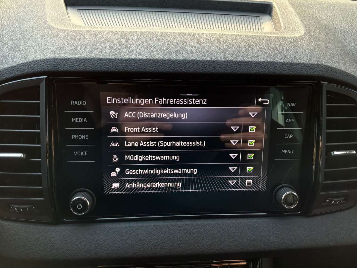 Fahrzeugbild eines Skoda ELROQ