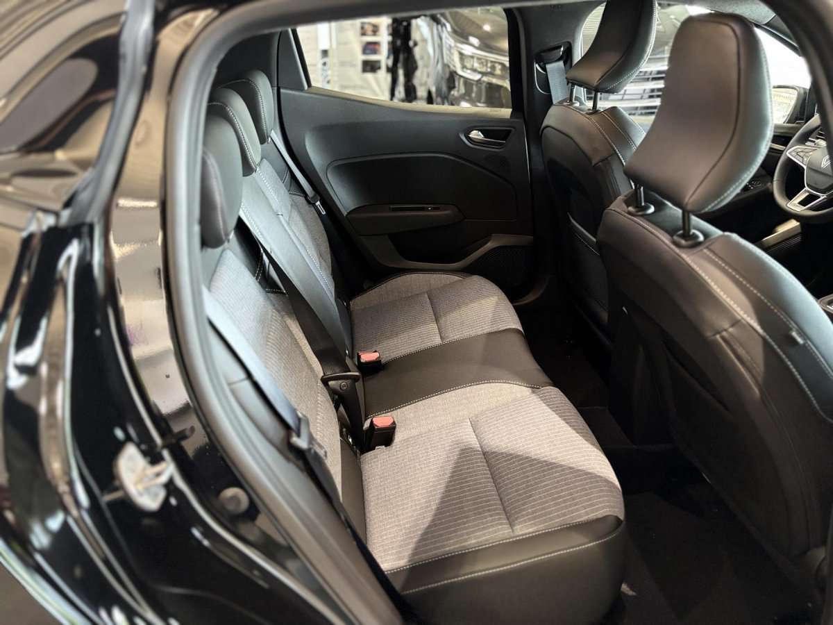 Fahrzeugbild eines Renault Clio