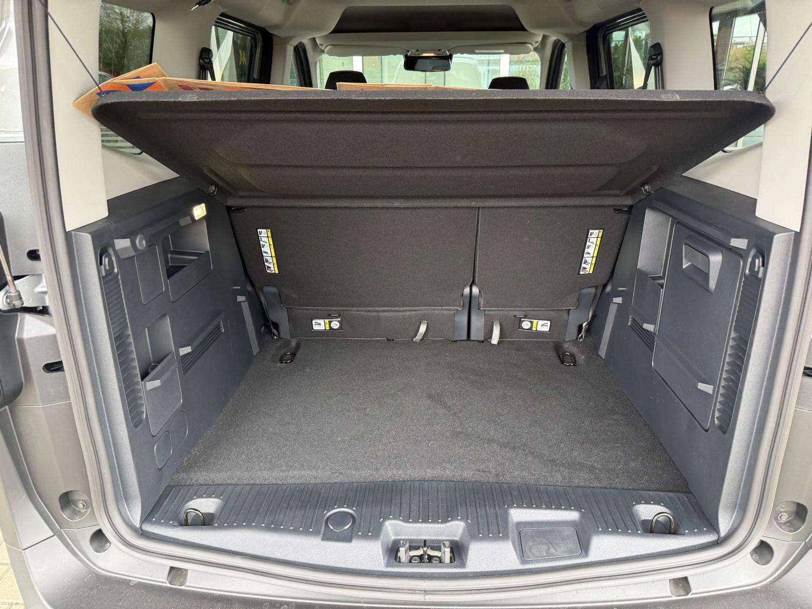 Fahrzeugbild eines Ford Tourneo Courier