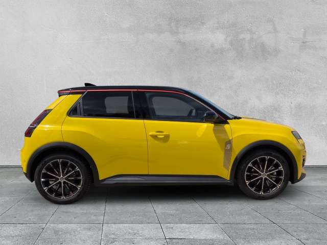 Fahrzeugbild eines Renault 5 E-TECH