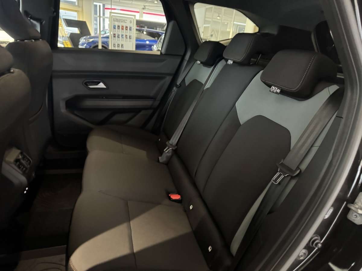 Fahrzeugbild eines Dacia Bigster