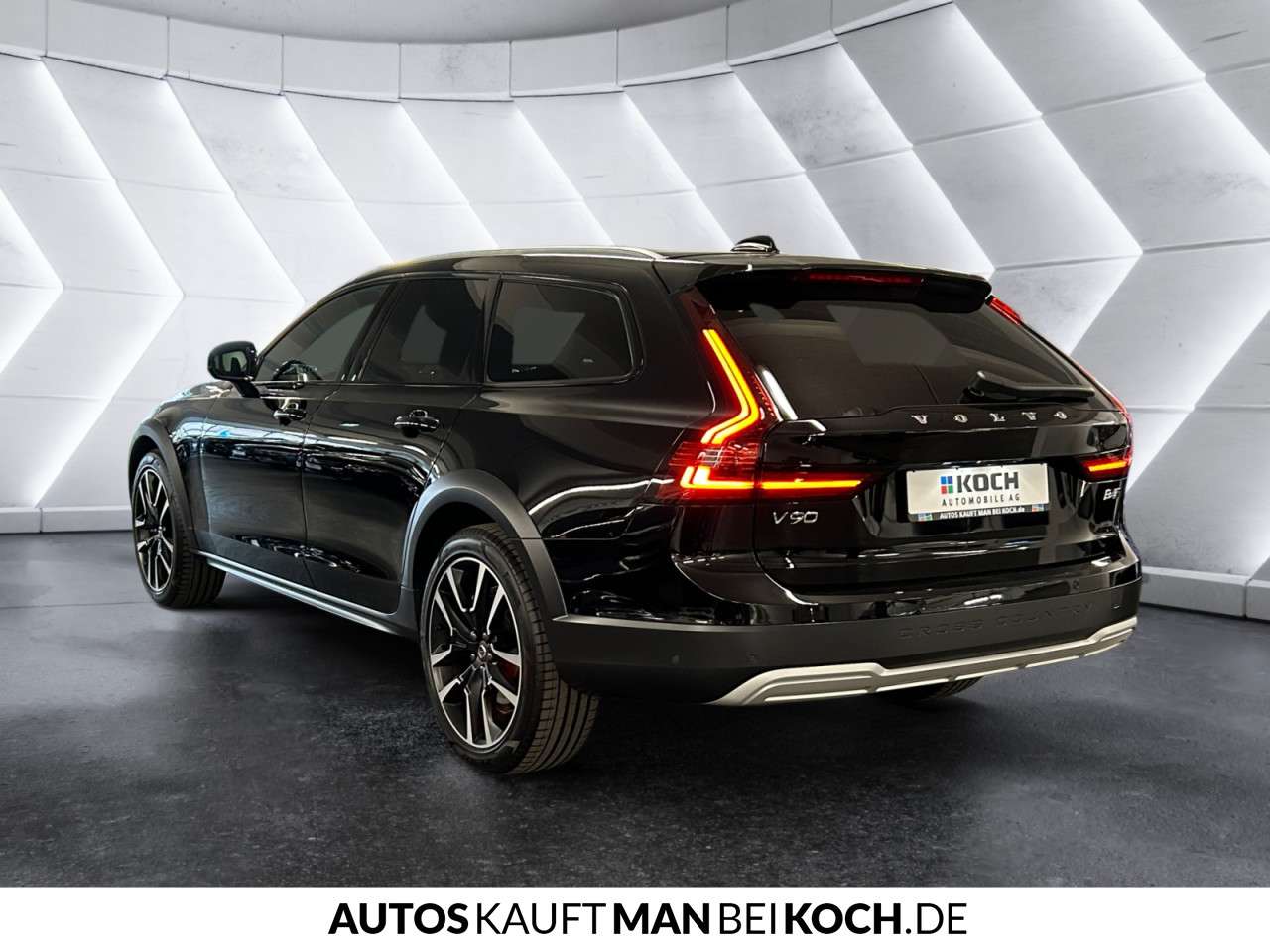 Fahrzeugbild eines Volvo V90 Cross Country