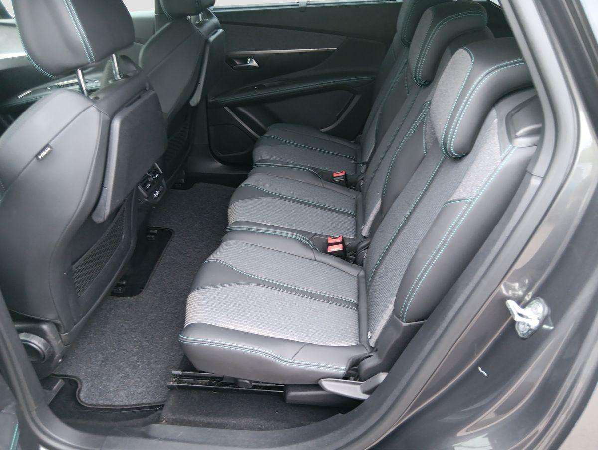 Fahrzeugbild eines Peugeot 5008