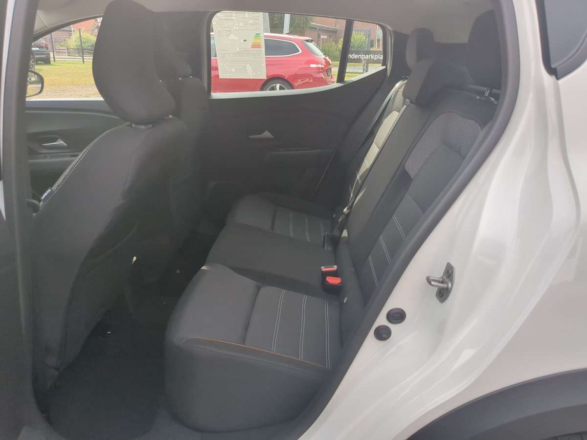 Fahrzeugbild eines Dacia Sandero