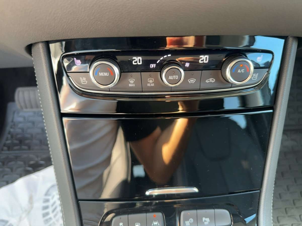 Fahrzeugbild eines Opel Grandland X
