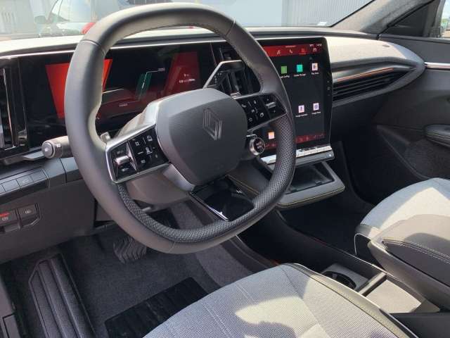 Fahrzeugbild eines Renault Scenic E-TECH