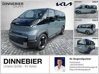 Schräge Frontansicht auf einen Kia PV5 Passenger , freigestellt