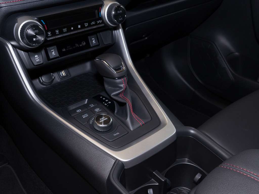 Fahrzeugbild eines Suzuki Across