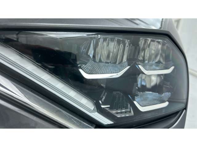 Fahrzeugbild eines Citroën C4 X